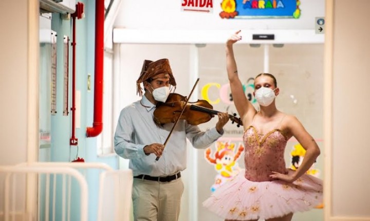 Recitais levam alívio e arte a pacientes na Grande Florianópolis