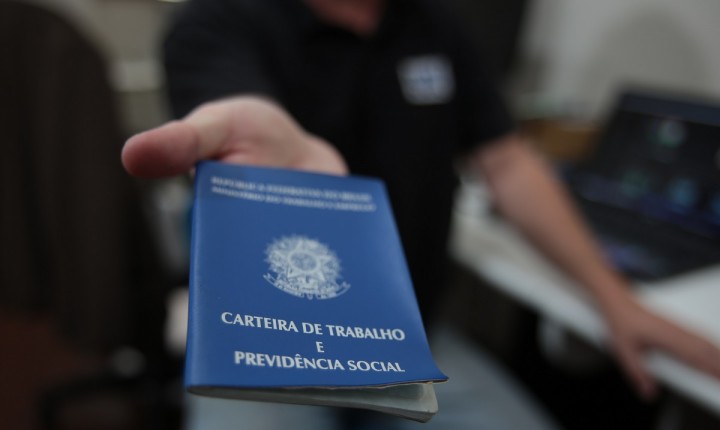 SC abre 7,9 mil vagas de emprego