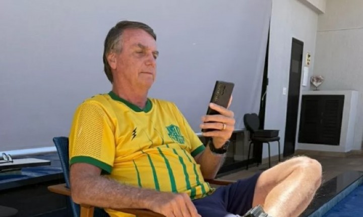 Ex-presidente Jair Bolsonaro tem prisão domiciliar decretada