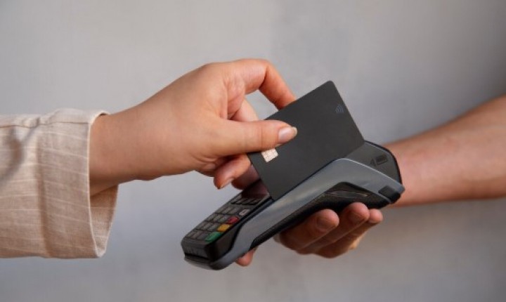 Golpe do exame médico cresce e alerta para cuidados