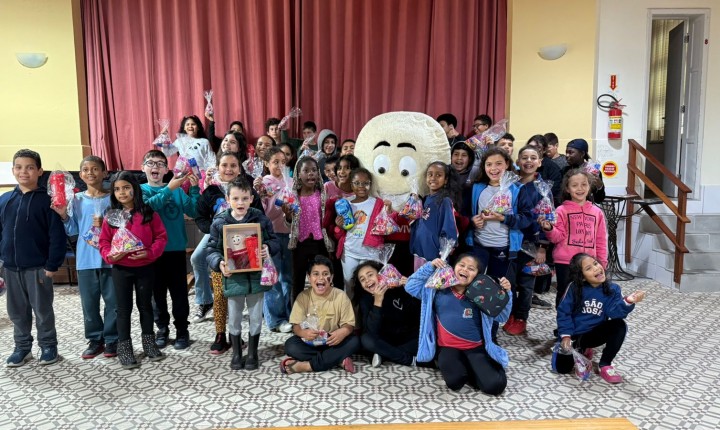 Ação social colore o Dia das Crianças em São José