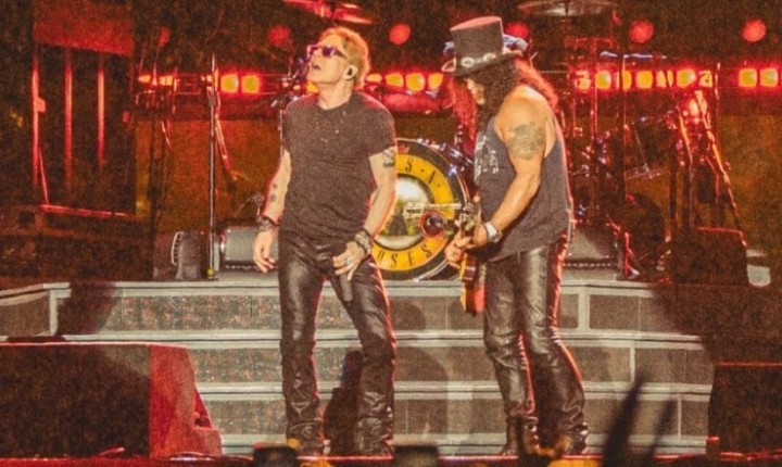 Guns N’ Roses estreia turnê no Brasil com show histórico 