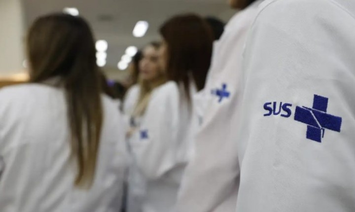 SUS ganha reforço com expansão das residências em saúde