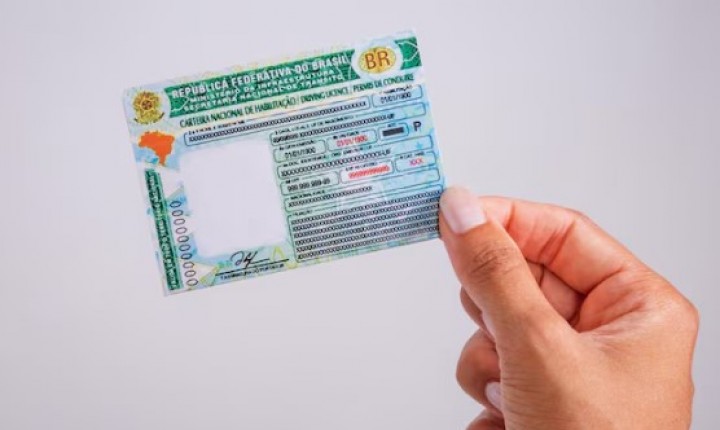 PRF alerta para golpe que ameaça CNH