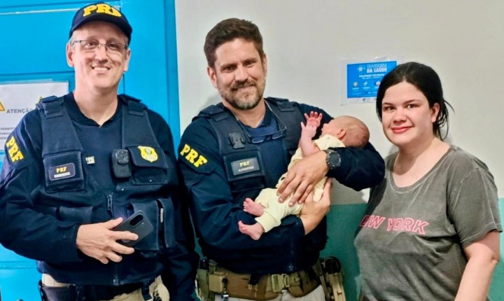 Ação rápida da PRF SC evita tragédia com recém-nascida