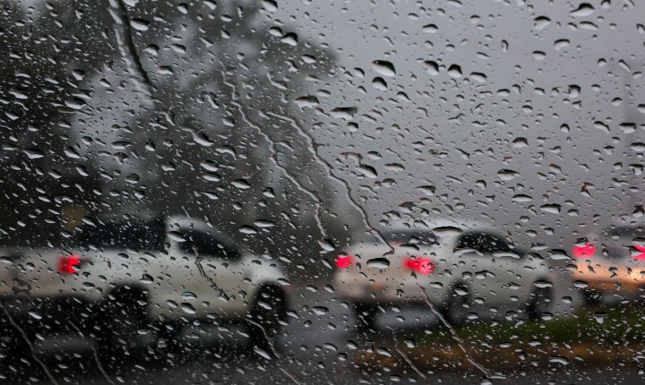 Temporais mantêm alerta até quarta em SC