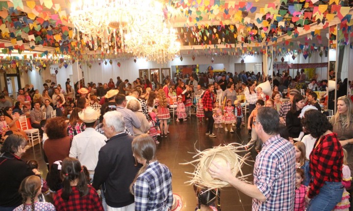 Centro de Floripa vira palco de festa junina gratuita