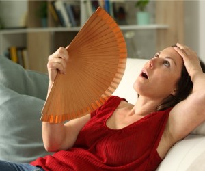 Ansiedade, insônia e solidão na menopausa