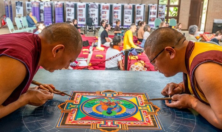 A força da compaixão tibetana toca SC
