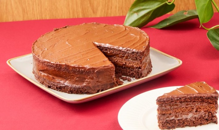 Aprenda a fazer o famoso bolo chocolatudo de Matilda