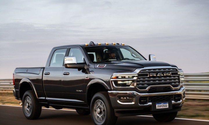 Nova Ram 3500 estreia linha 2025 e reforça potência no Brasil