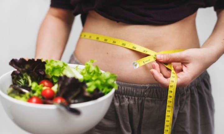 Por que perder peso rápido prejudica sua saúde