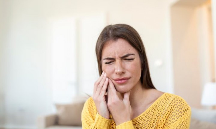 Bruxismo afeta 40% dos brasileiros e exige atenção imediata