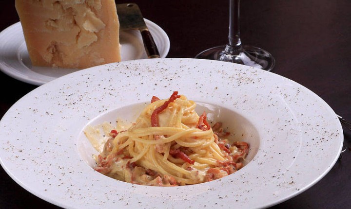 Descubra como preparar o verdadeiro Carbonara italiano