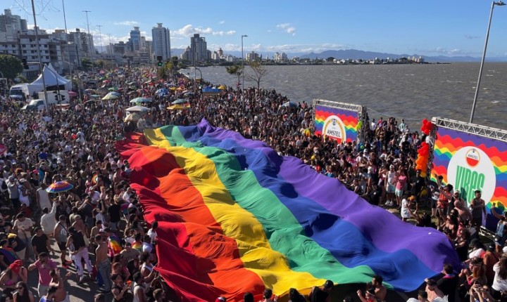 Floripa vive edição histórica da Parada LGBTI+ 2025