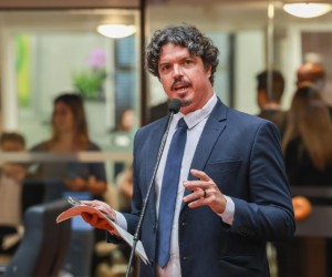 Marquito rejeita fim das cotas e expõe inconstitucionalidade