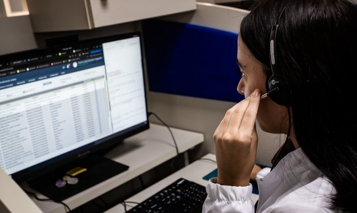 Alô Saúde reforça atendimento a turistas na temporada