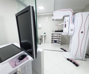 Capital inaugura primeiro serviço de mamografia 