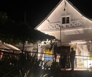 O charme do encontro casual da gastronomia com bons vinhos