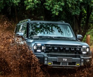 Jetour anuncia versão 4x4 do SUV T2