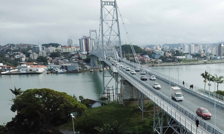Carnaval muda regra de trânsito na Hercílio Luz