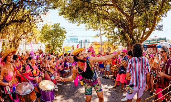 Centro de Floripa recebe último cortejo