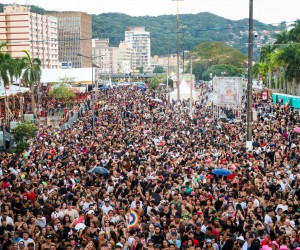 Carnaval de Floripa reúne 1,6 milhão e lidera folia no Sul