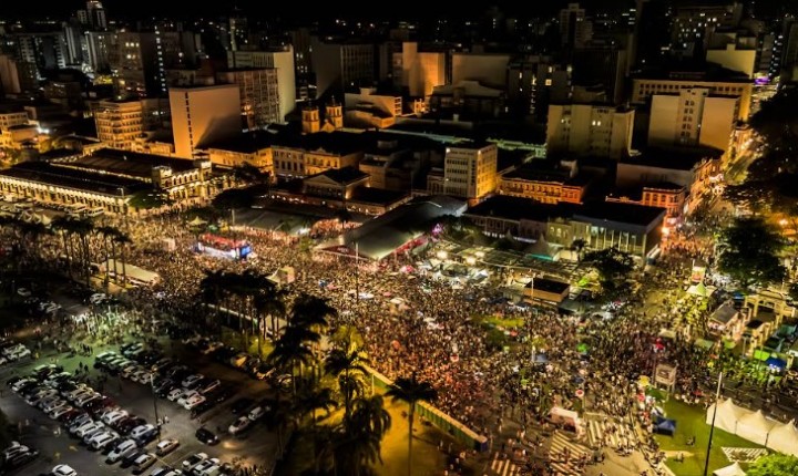 Floripa antecipa calendário do Carnaval 2027