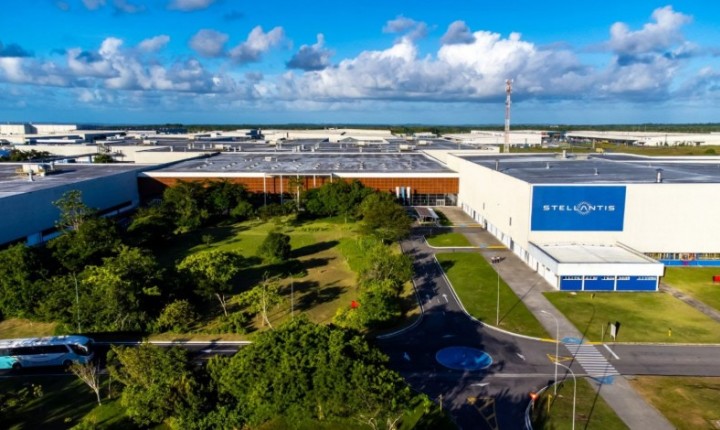 Novo híbrido 48V da Stellantis será feito no Brasil