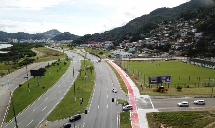 Floripa inicia regularização para 3,2 mil famílias