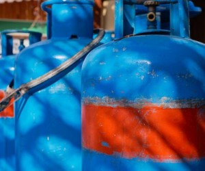 Operação fecha pontos irregulares de gás na Capital