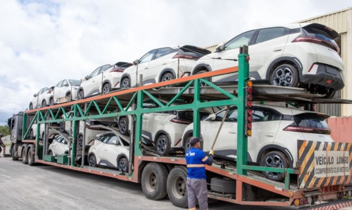 BYD projeta exportar 100 mil carros brasileiros