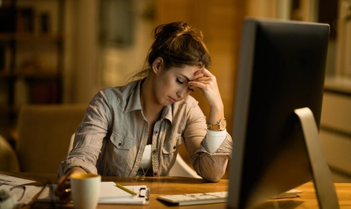Saúde mental feminina reflete carga desigual no lar