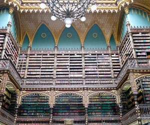 Viajando entre linhas... Por André Vasconcelos