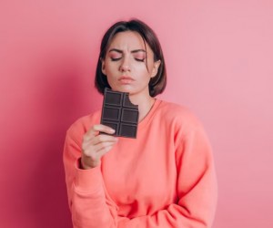 Páscoa reacende dúvidas sobre chocolate e pele