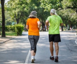 Caminhada diária se consolida como hábito essencial