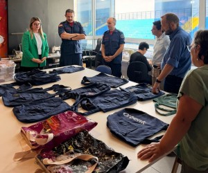 Fardas que salvaram vidas ganham novo propósito