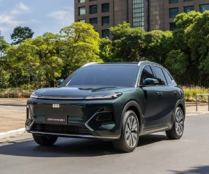 SUV EX5 híbrido revela estratégia da Geely