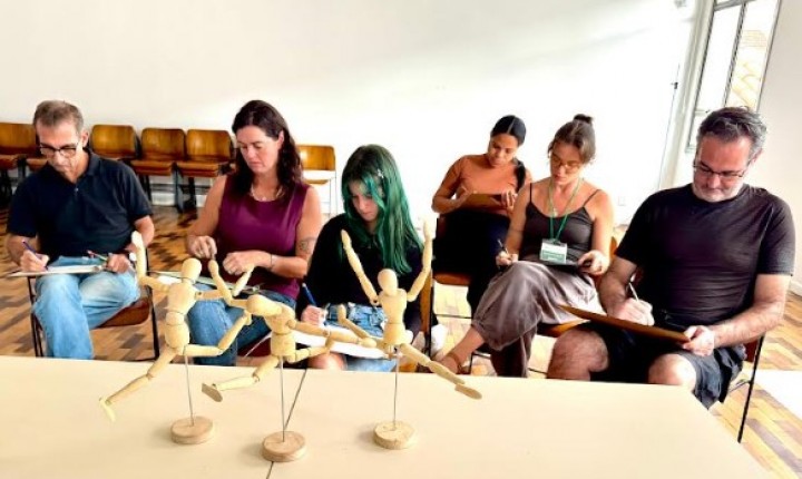 Oficina gratuita marca fim de exposição em Floripa