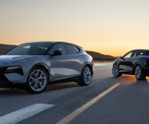 Marca britânica de luxo estreia com novos modelos