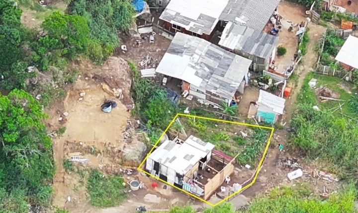 Nova ação remove casas irregulares na Vila Aparecida
