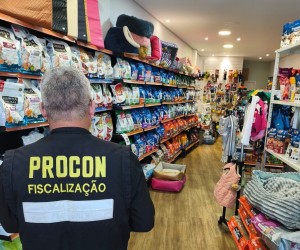 Procon encontra falhas em pet shops de Floripa