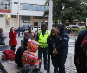 Frio extremo mobiliza ações em Florianópolis