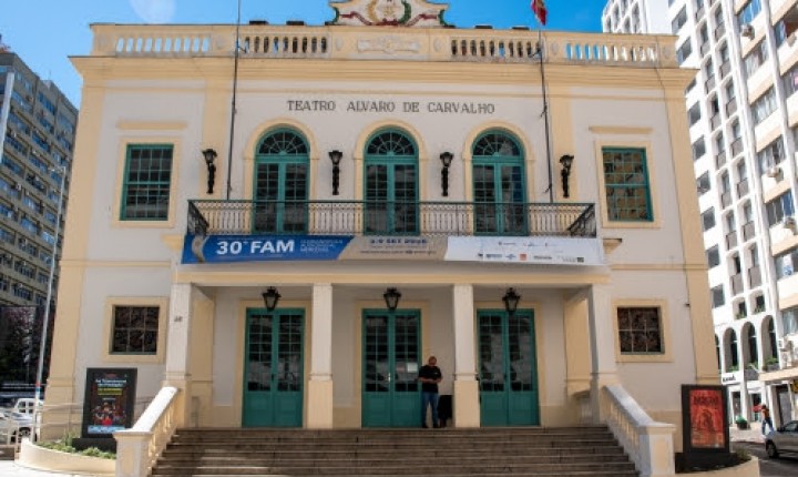 Feriado tem cinema gratuito no FAM 2026