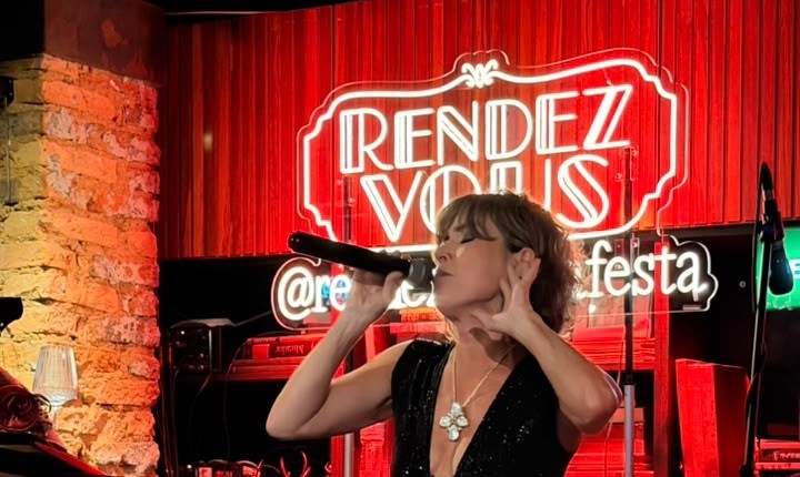 “Edith na Trilha de Piaf” chega ao Berlin
