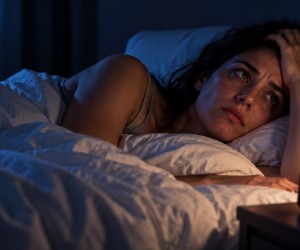 Cinco hábitos noturnos que prejudicam seu sono