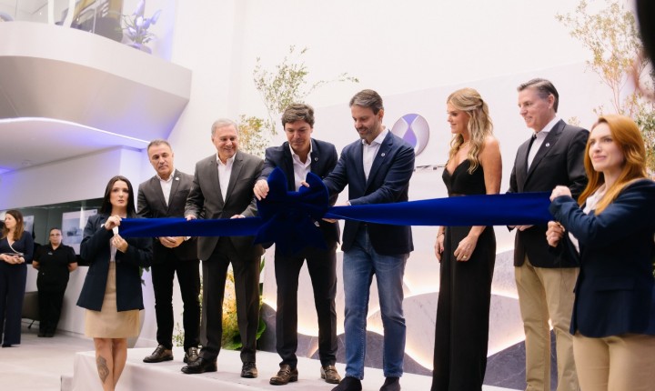 Denza chega à SC em noite histórica