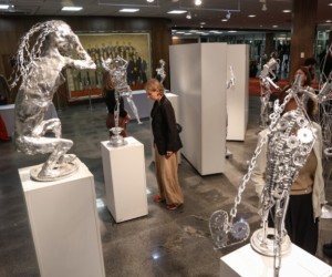 Exposição gratuita conecta arte, emoções e tecnologia