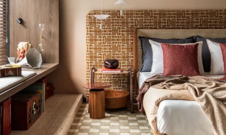 Quarto boho une conforto, criatividade e elementos artesanais