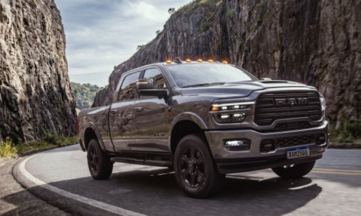 Ram 2500 ganha versão Night Edition por R$ 569 mil